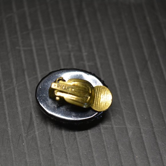 Vintage Germany Oval Flower Floral Cameo Sugar Stone Clip On Earrings Pink Ivory - Picture 5 of 7